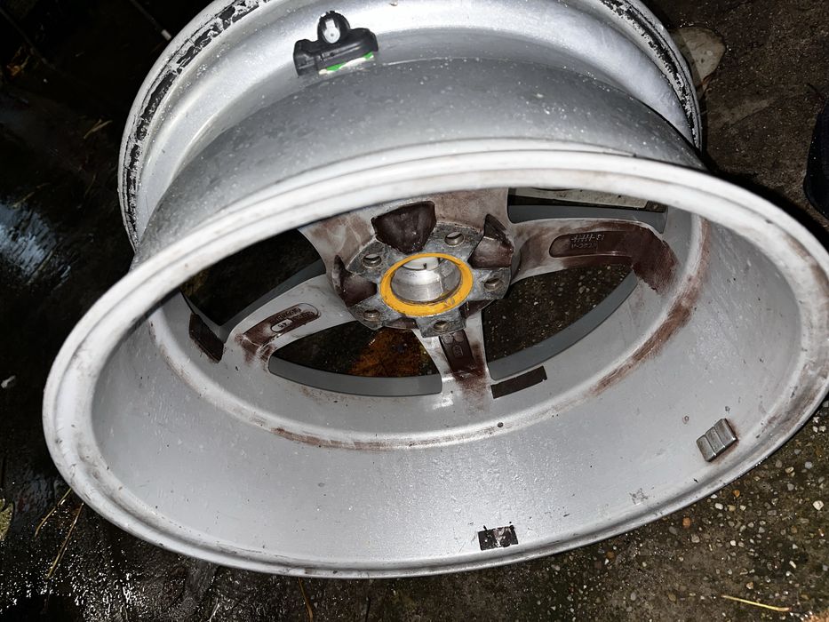 Vand set 4  jante originale Toyota Rav4