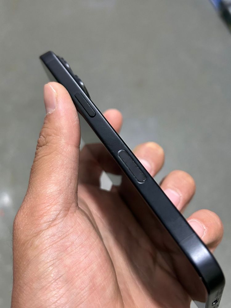 Айфон 16 256GB.