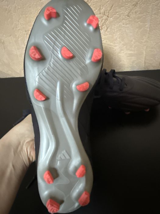 Продам бутсы Copa Adidas размеры 42