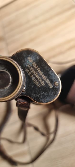 Binoclu militar Carl Zeiss