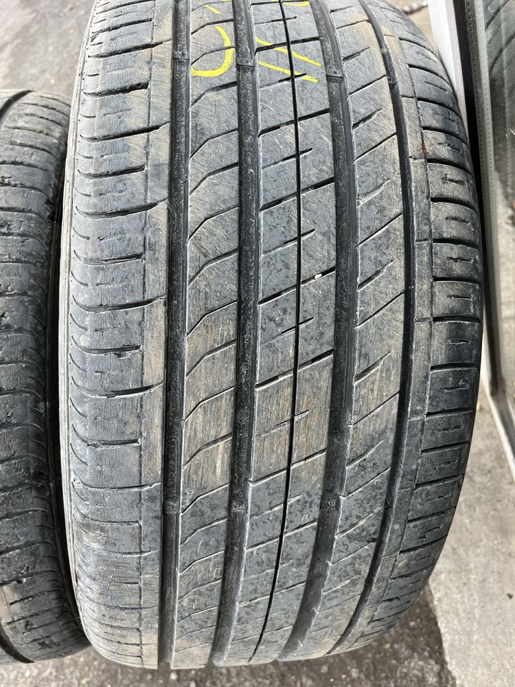 Летни гуми Nexen 275/35 R20