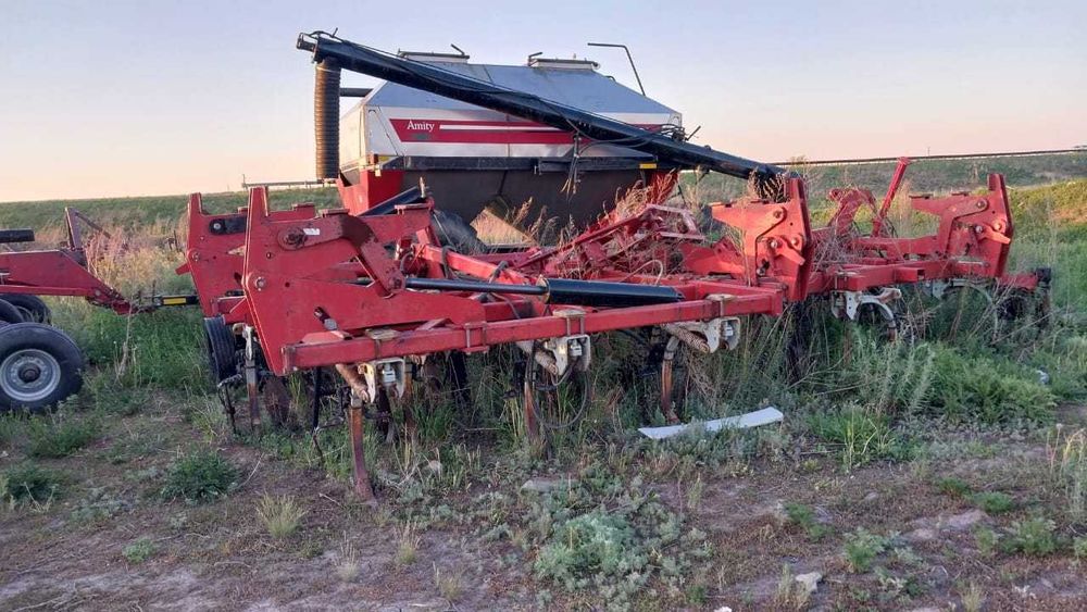 Распродажа б/у сельхозтехники в хорошем состоянии трактора, комбайны