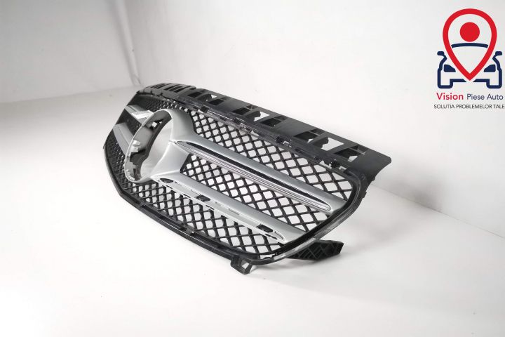 Оригинална централна решетка Мерцедес-Бенц А-Клас / Mercedes-Benz A-Cl