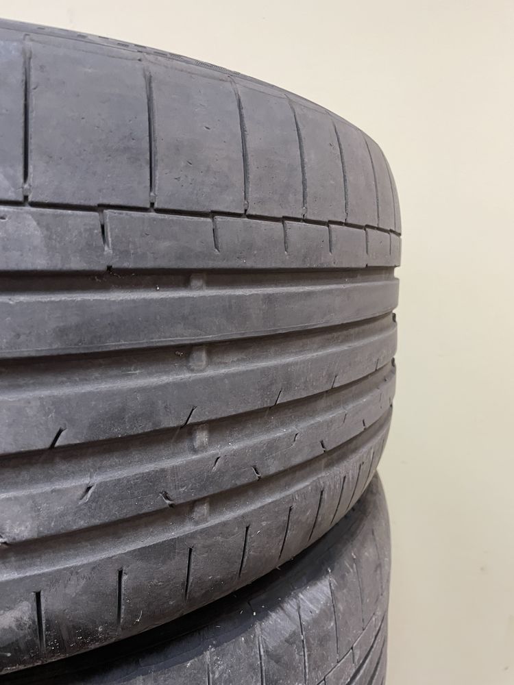 285/40R22     325/35R22