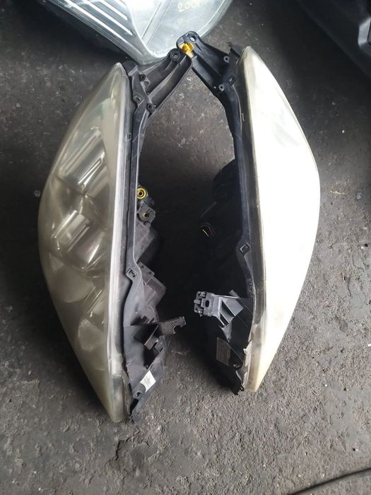 Far Stanga Si Dreapta 400/buc pentru Opel Vectra C Facelift din 2008