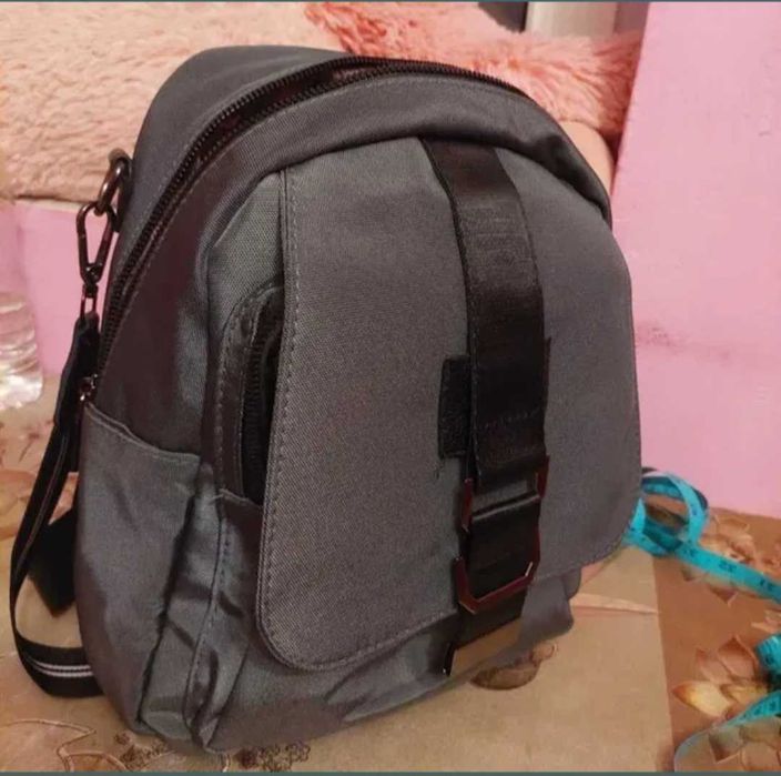 Rucsac dubla utilizare /poșetă umăr