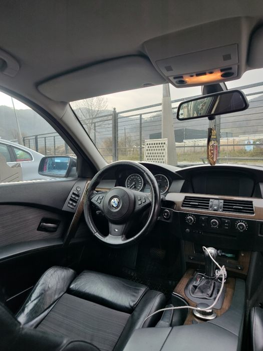 Vând schimb bmw e61