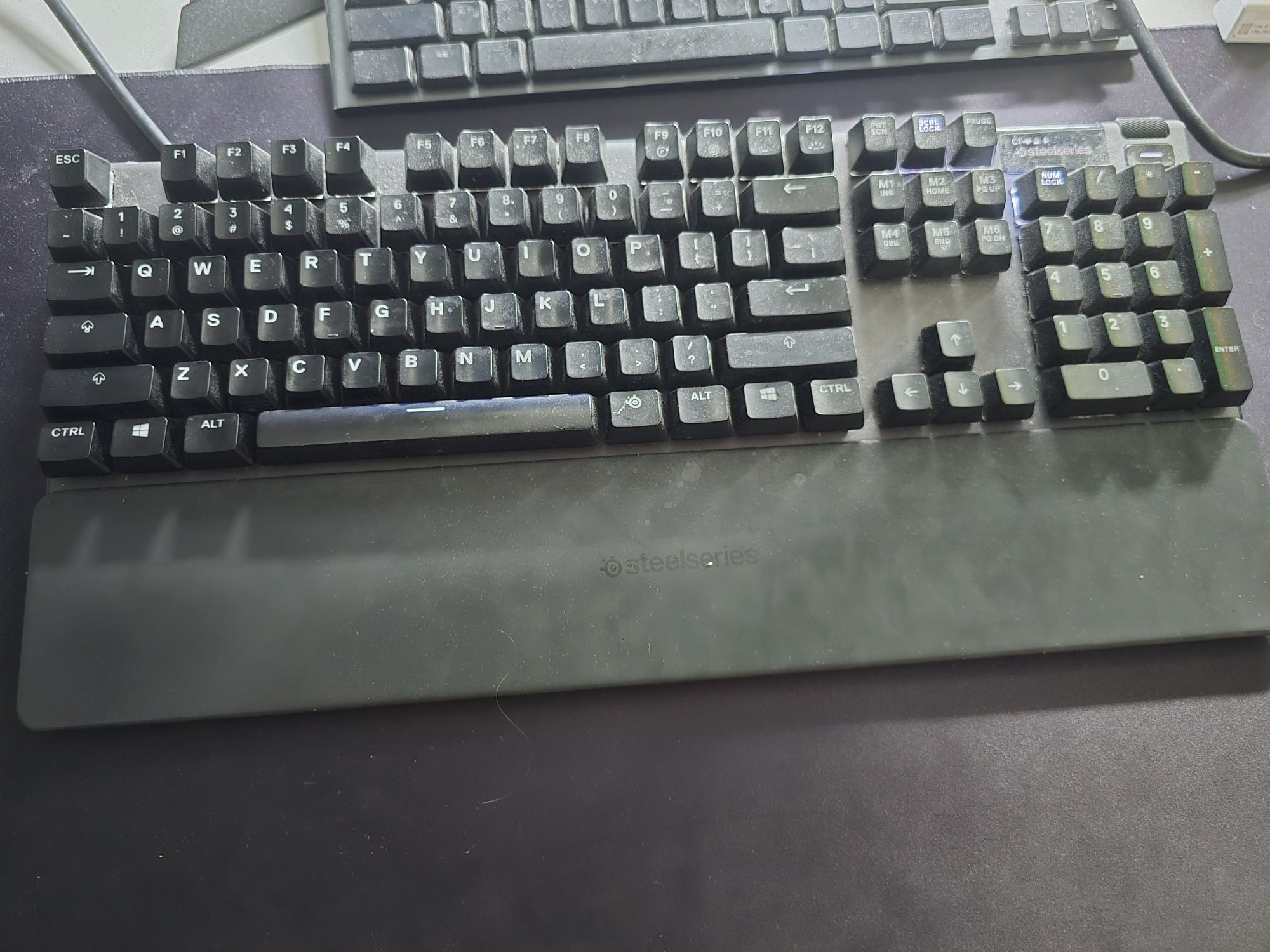 Apex pro tkl геймерская клавиатура