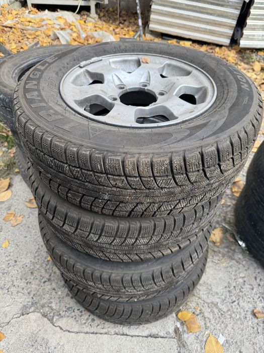 Зимние шины 205/70 R15 с дисками