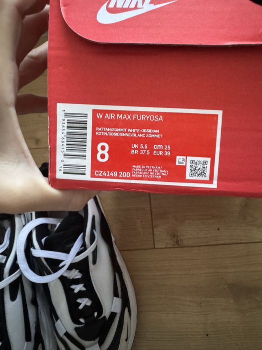 Оригинални маратонки Nike Furyosa