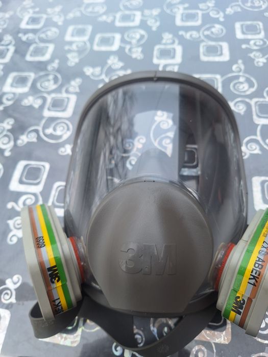 Vand masca 3M și filtre