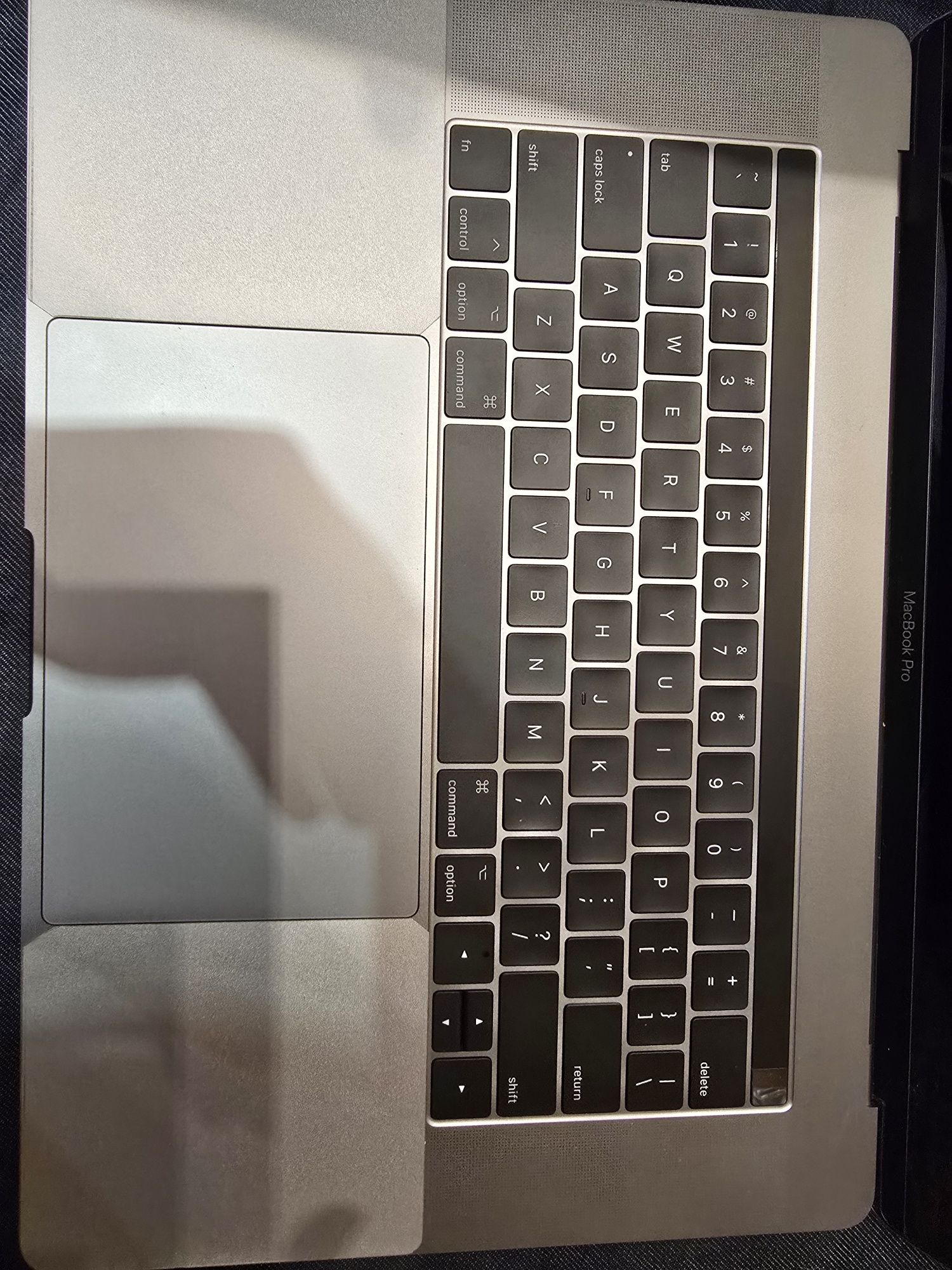Macbook pro A1707-499лв.за части
