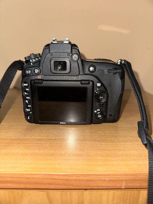 Vand aparat nikon d750 cu obectiv tip tambron 24-70 f2.8