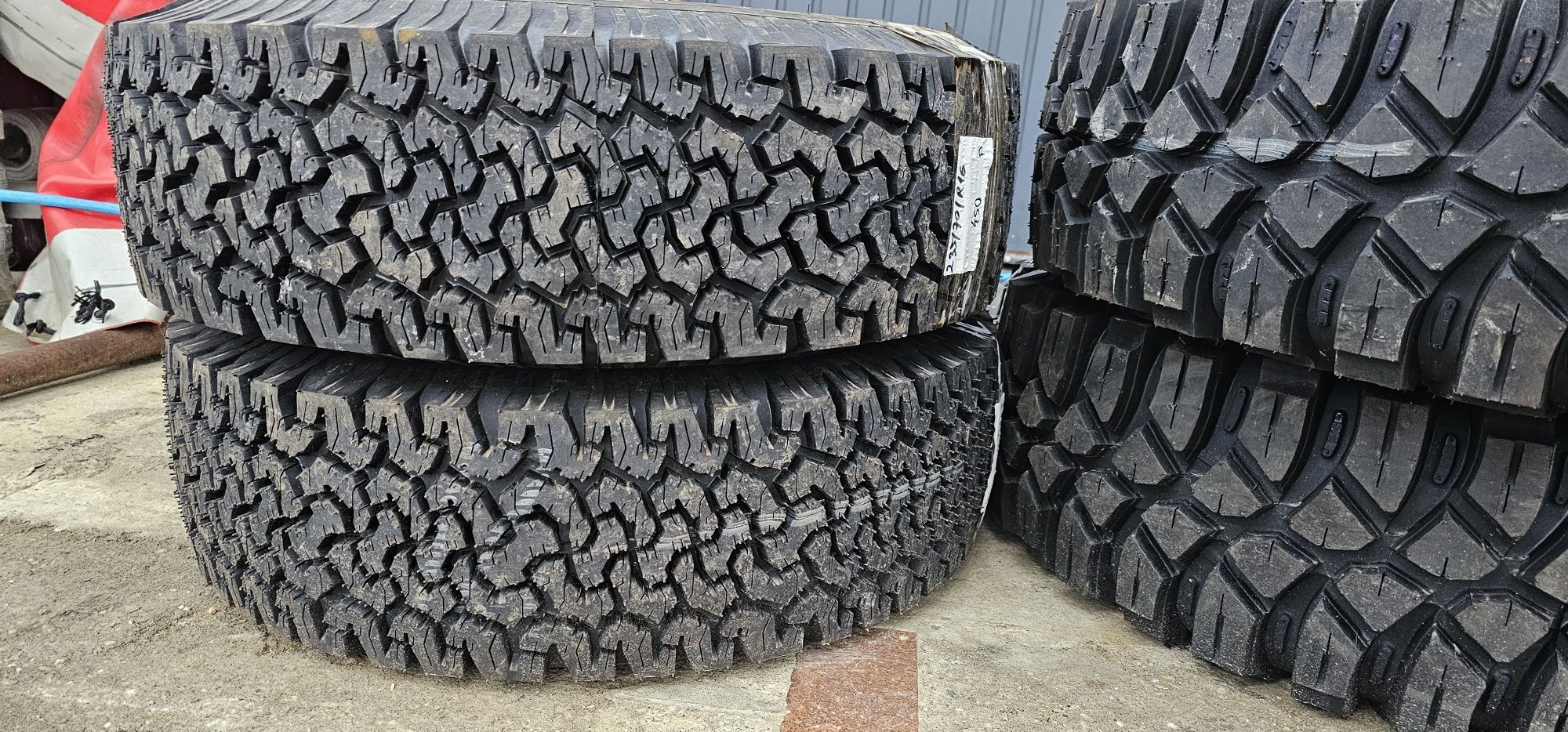 235 70 R 16 off road M.Ziarelli