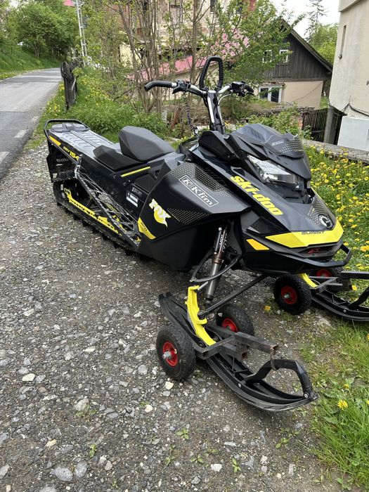 Ski doo summit x/ schimb cu moto