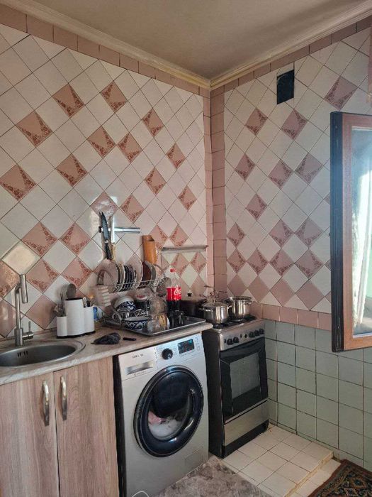 продаётся 2 комнатная квартира хумоюн