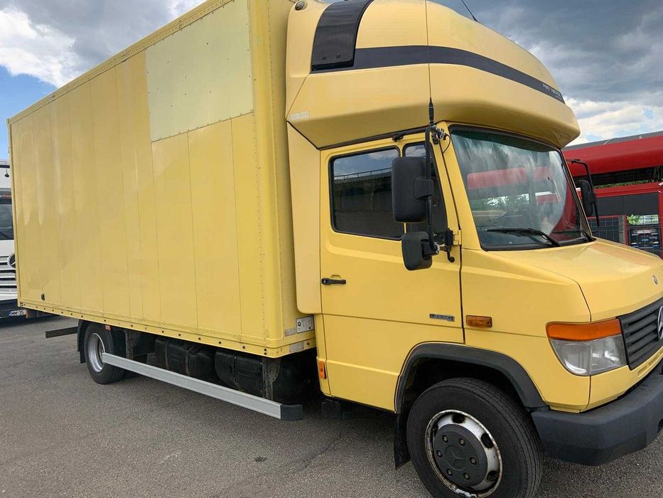 Vând Mercedes Benz Vario 816 D  7,49T caroserie închisă