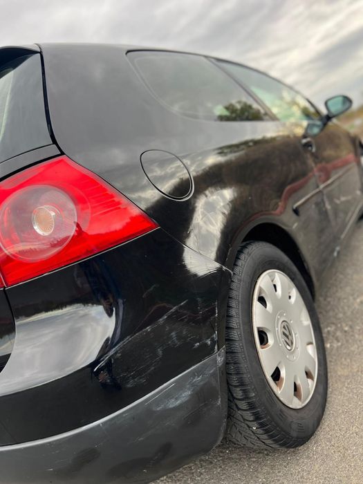 Vănd VW Golf 5 1.6 MPI GPL