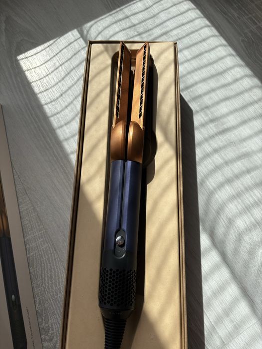 Dyson Airstrait (garantie 2 ani)