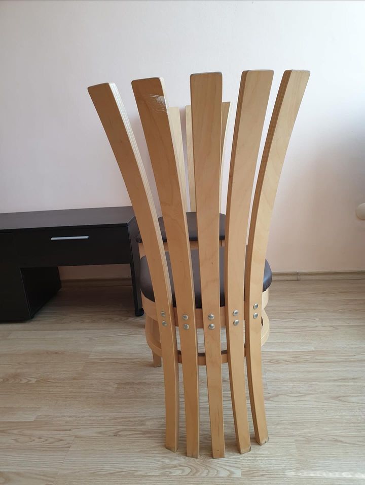 Дървени столове