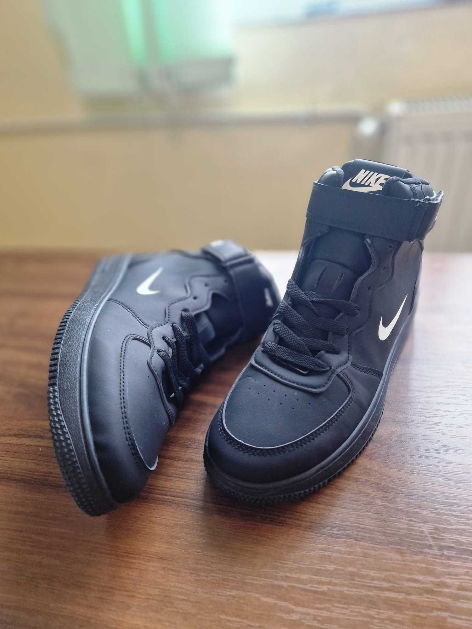 Adidași Nike pentru bărbăți 45