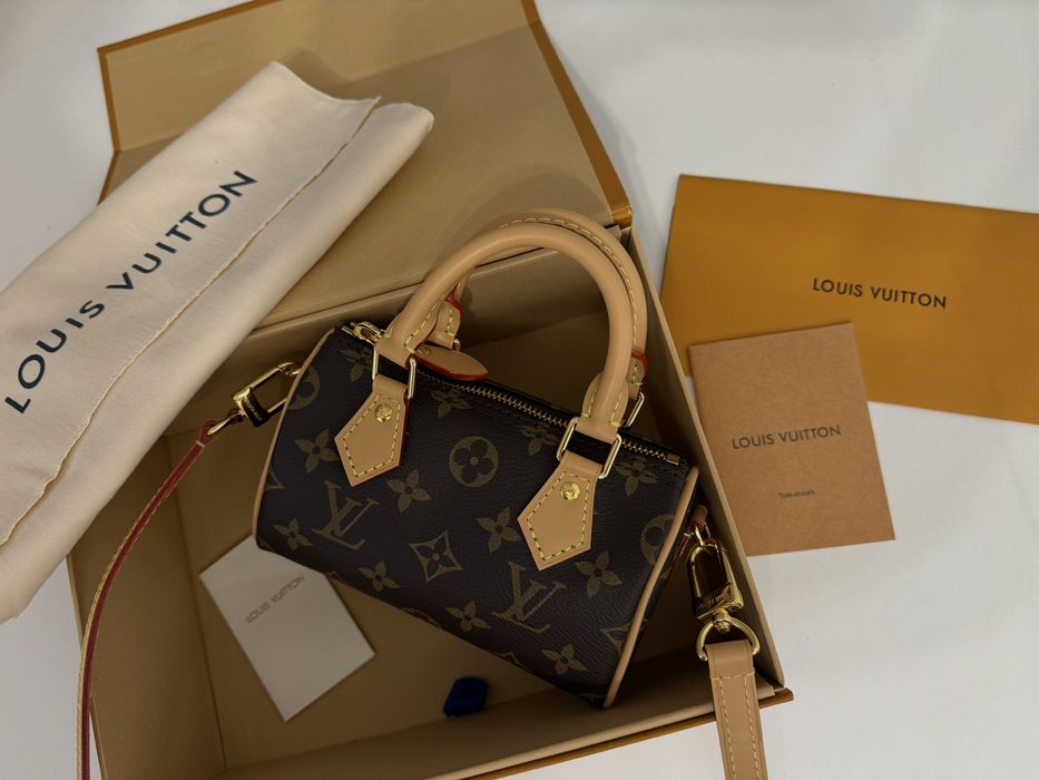 Geanta Louis Vuitton Nano Speedy