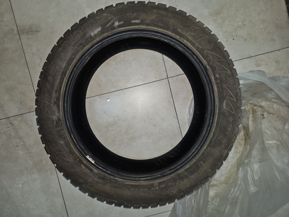 Продам резину Sailun Ice blazer 235/55/r19