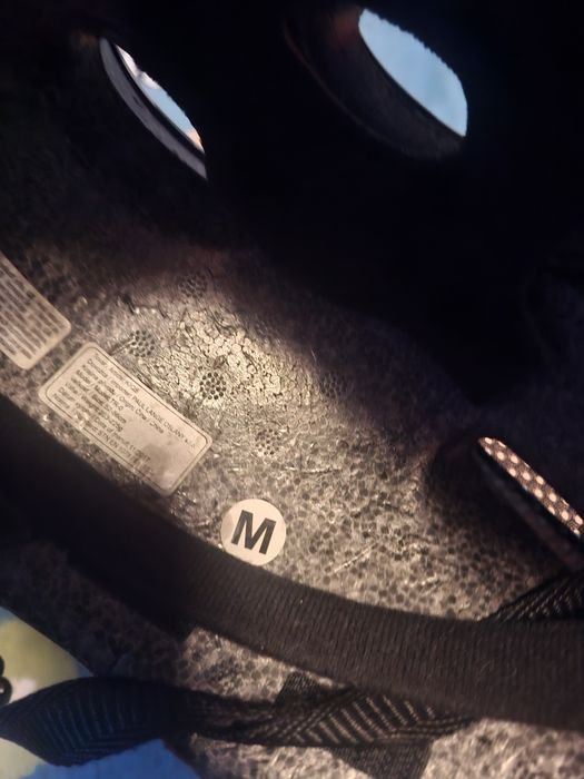 Велосипедна каска HQBC