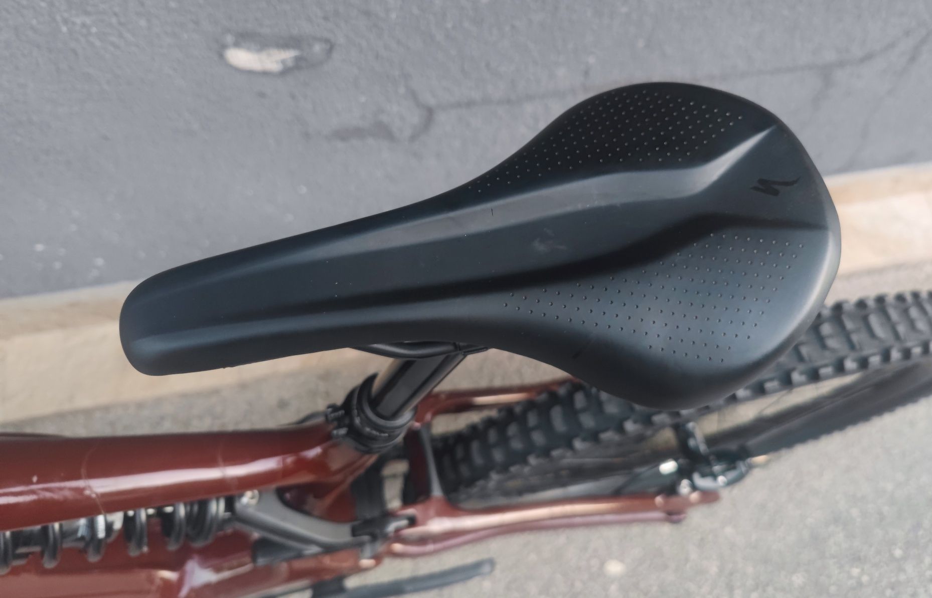 Карбонов Електрически Велосипед 29/27.5 Specialized 700W 2024 Sram ASX