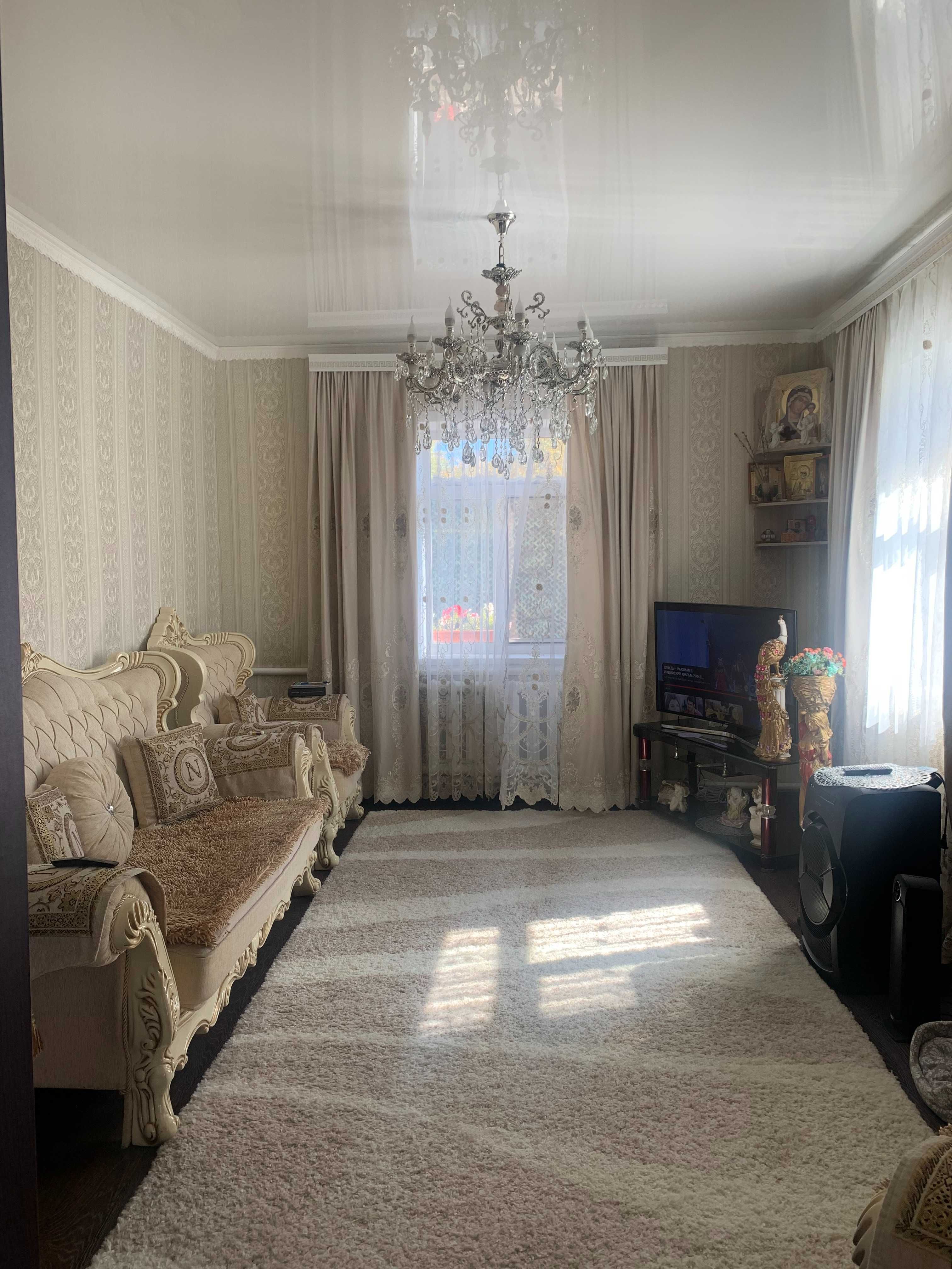 №007. Продается отличный дом на правом берегу.