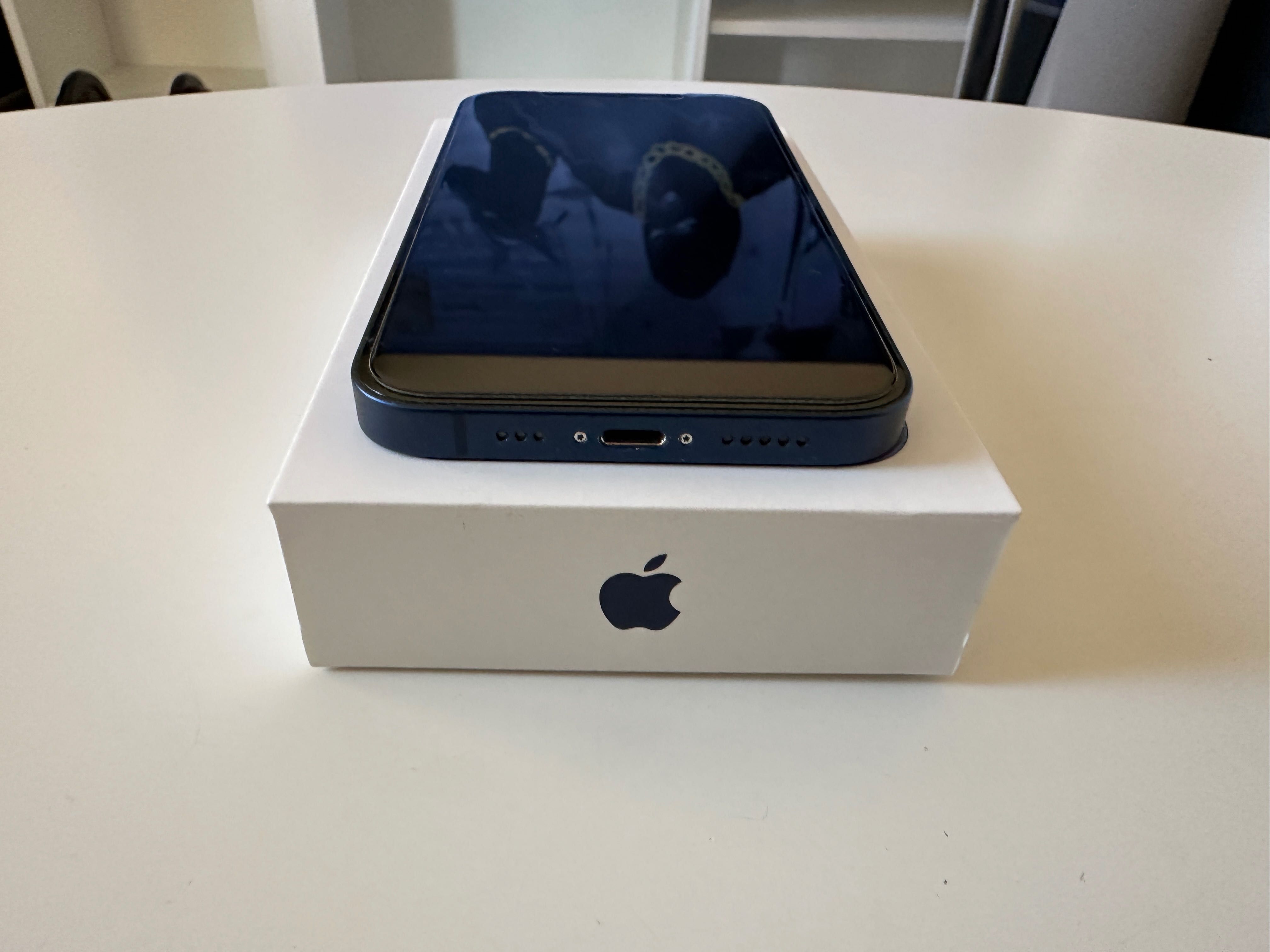 iPhone 12 Blue 64gb + Airpods2