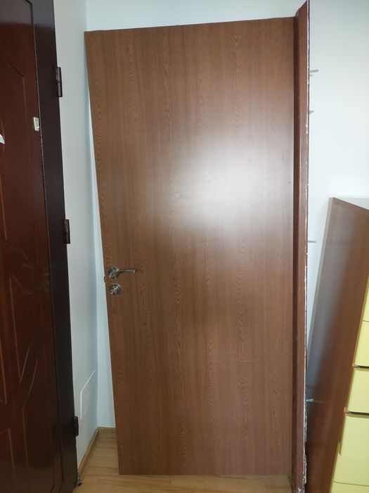 Vand 3 uși de interior