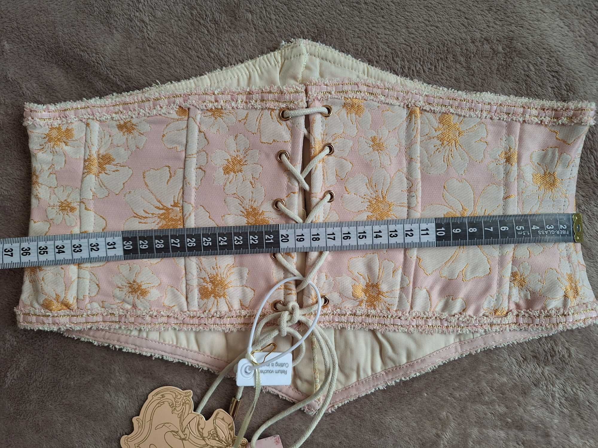 Оригинални, чисто нови LaceMade рокля и корсет