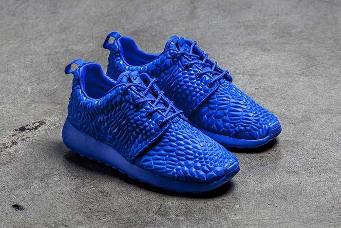 NIke Roche One - Дамски Обувки