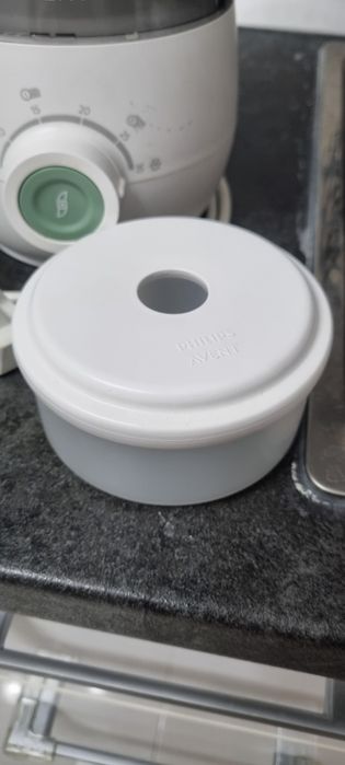 Aparat blender 4 in 1 pentru prepararea hranei bebelusilor Philips scf