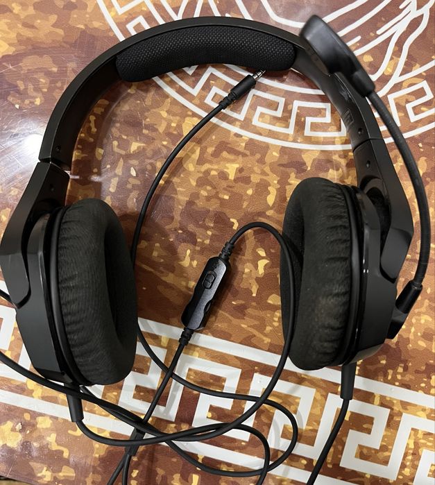 Продам игровые наушники HyperX