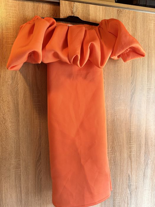 Рокля Asos 38 размер