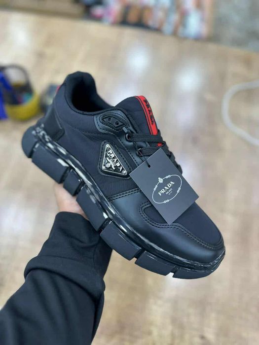 Model nou Prada 40/44
