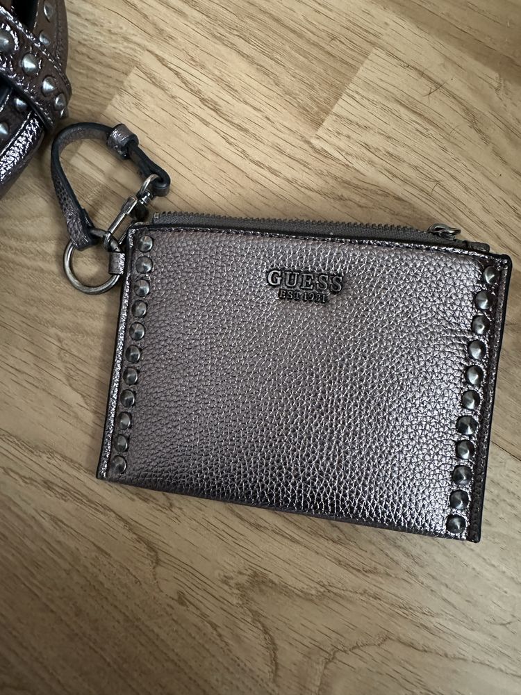 Оригинална чанта Guess с портмоне