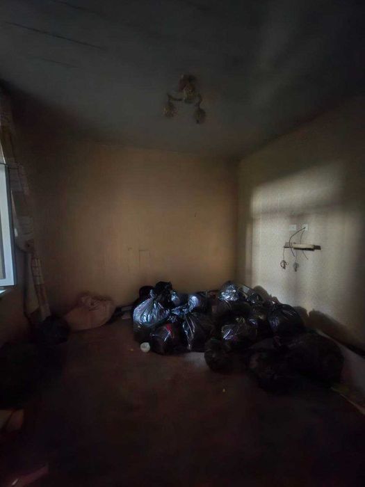 Общий двор 80кв/м ул.Лутфи