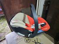 Scoica Cybex Aton 5 cu baza ISOFIX