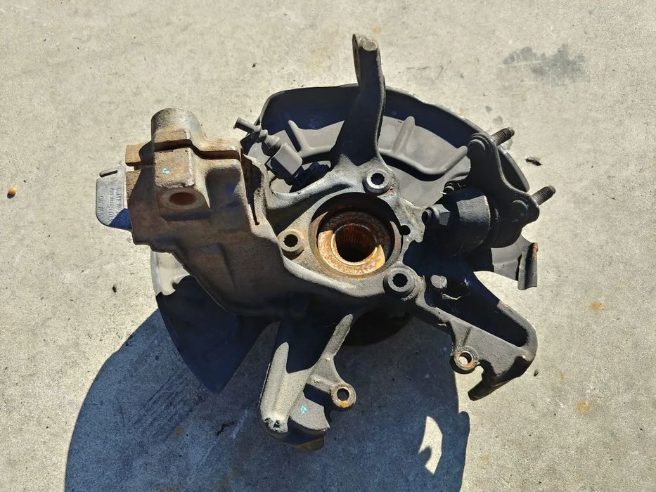 fuzeta dreapta  fata 1.9 tdi seat leon 1p1  2005-2013