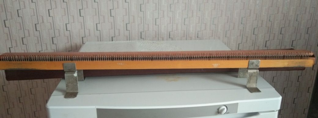 Продаётся вязальная машинка