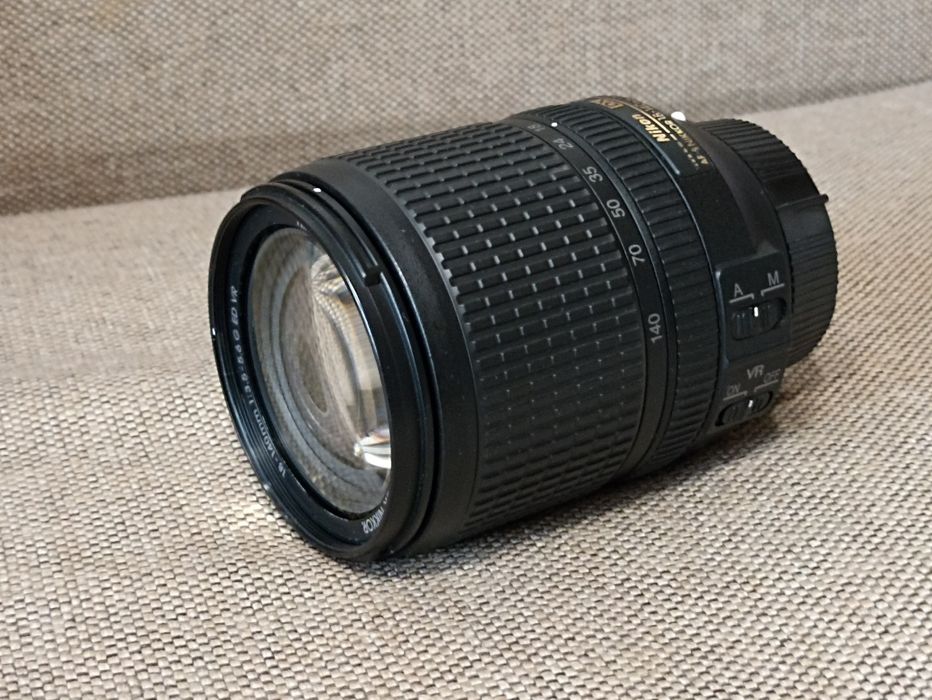 Obiectiv Nikon 18-140mm