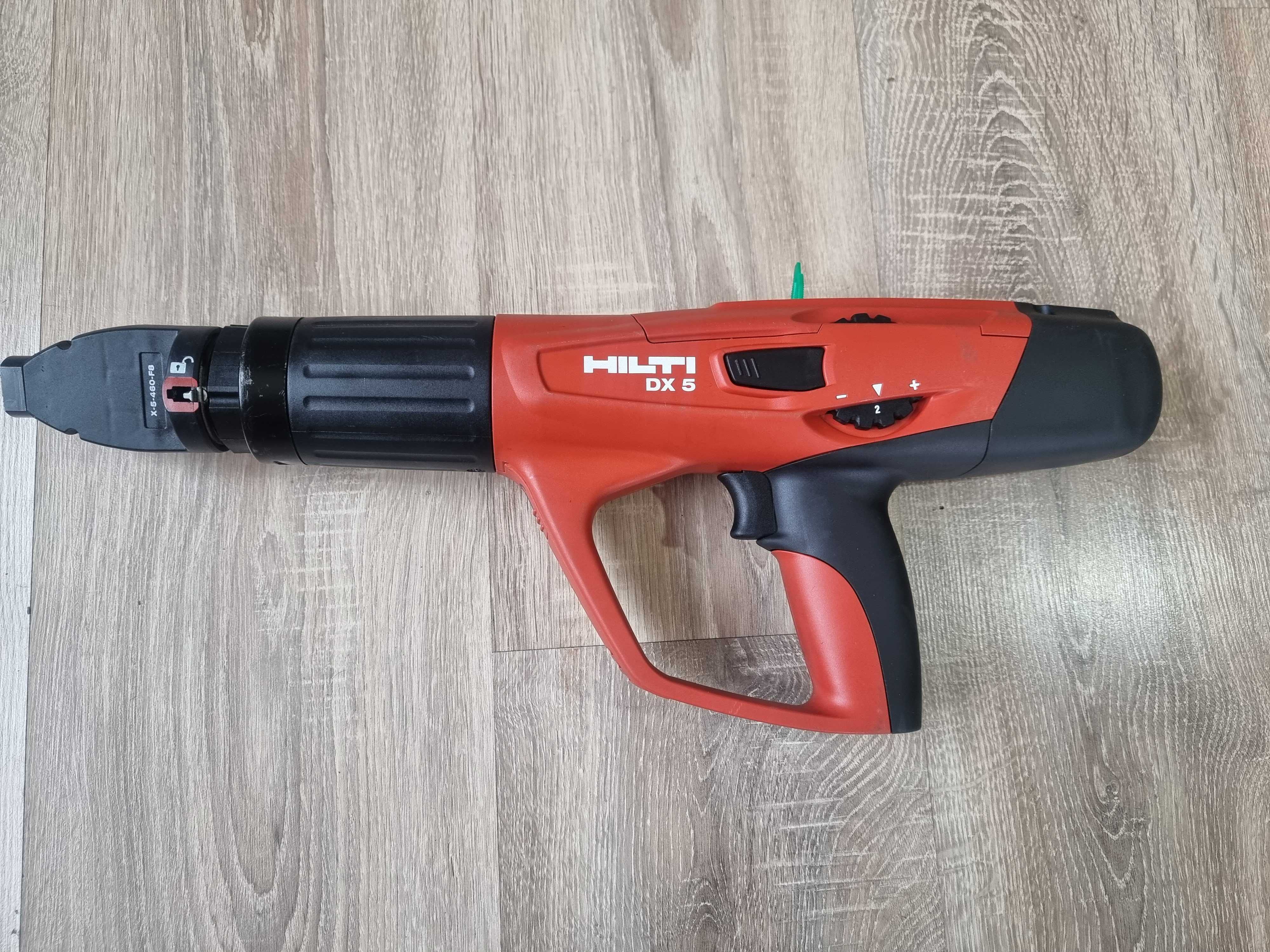 Pistol Cuie HILTI DX 5 Batut Puscat Fier Otel Beton Capse Cartuse