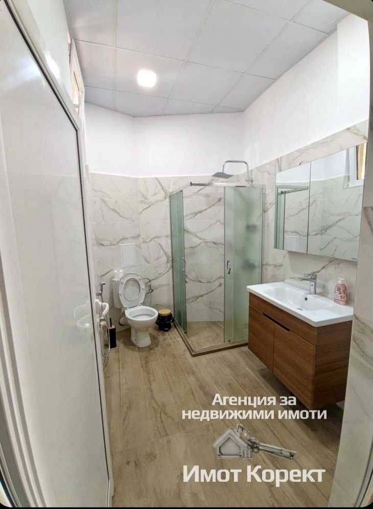 Имот Корект ДАВА ПОД НАЕМ Офис, Идеален център