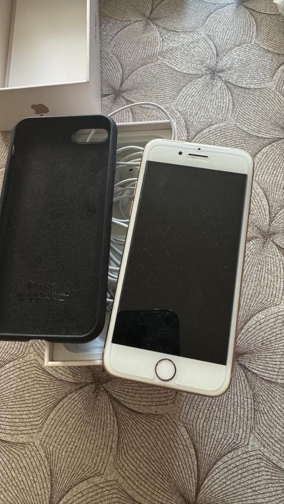 Iphone 8 светъл цвят