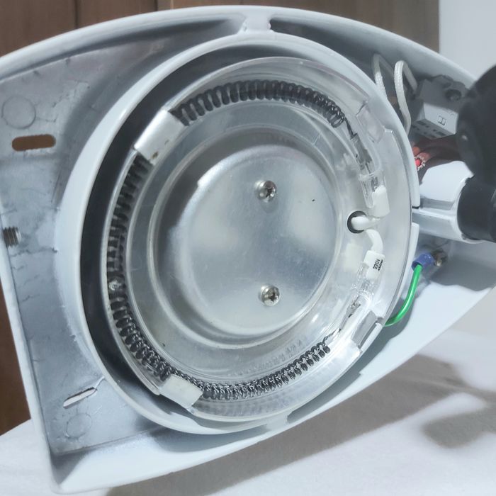 Plast Vac P7 – aparat vacuum dentar