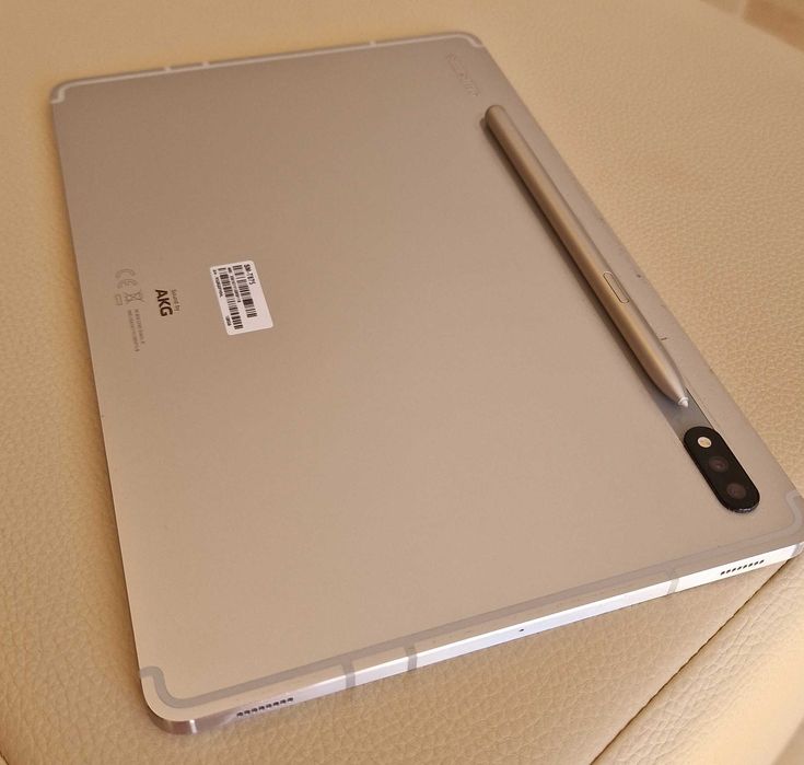 Vând tabletă Samsung Galaxy Tab S7, 11", 6GB RAM, 128GB, 4G.