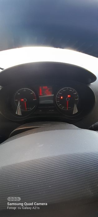 Vând Seat Ibiza-